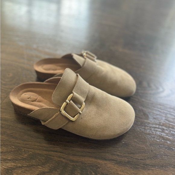 Flattered Cara Suede Sand Clogs - Picture 2 of 6
